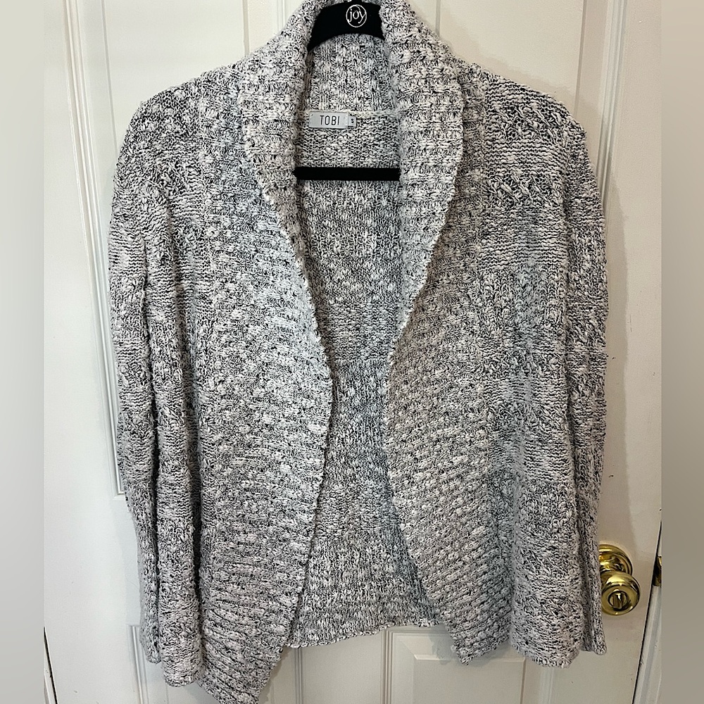 Tobi Light Gray Chunky Knitted Cardigan Sweater